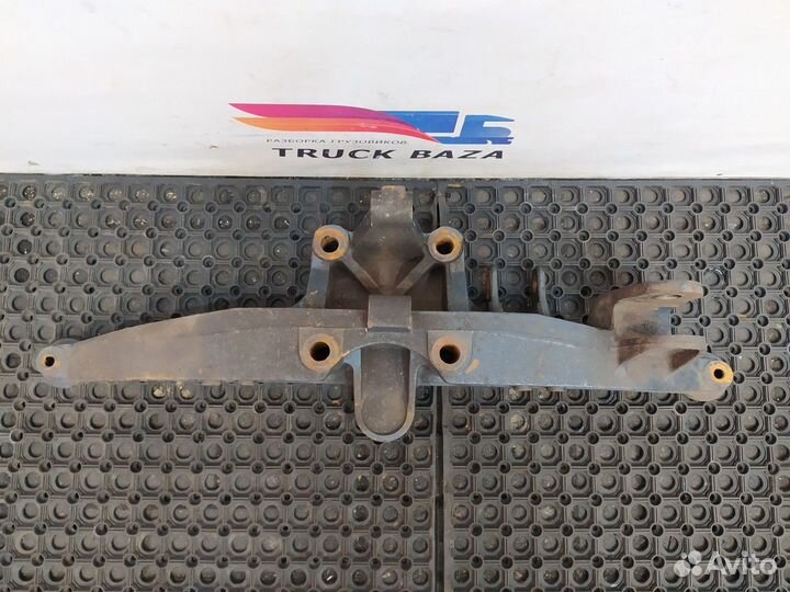 Кронштейн пневморессоры левый Iveco Stralis