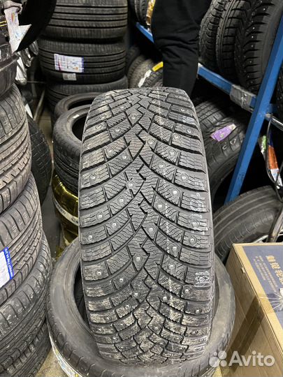 Pirelli Ice Zero 2 215/55 R17 98T