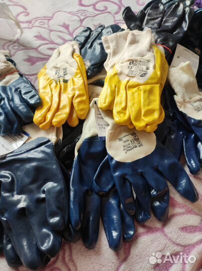 Перчатки прорезиненные