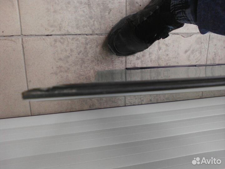 Стекло перед,зад. оригинал на лексус LS-430 2000