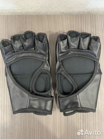 Перчатки для единоборств UFC