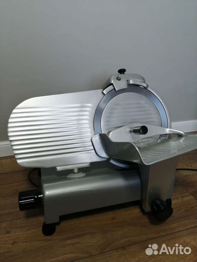 Продаю Слайсер RGV lusso 300/S-L, бу