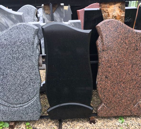 Изготовление памятников, скульптур. Красный гранит