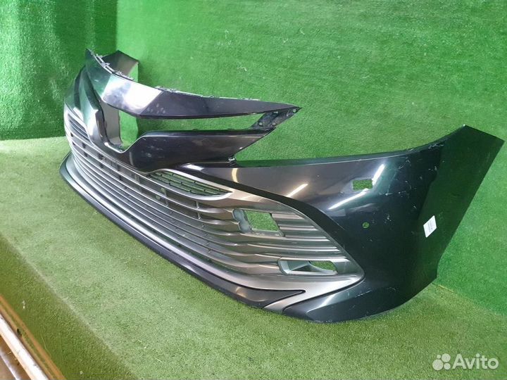 Бампер передний Toyota Camry