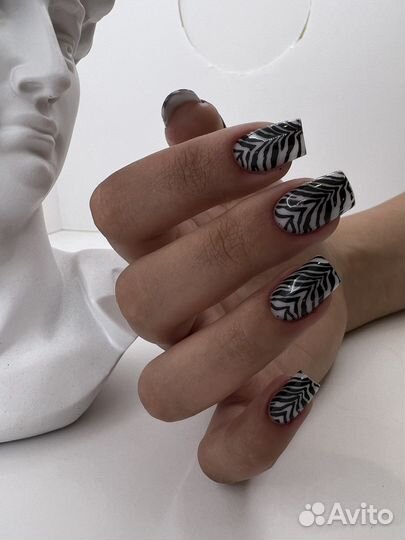 Модель на маникюр бесплатно