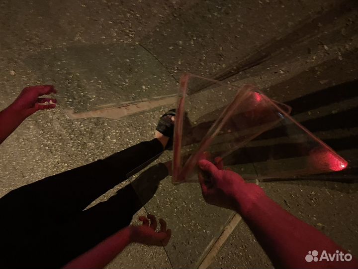 Задние стекла на corolla