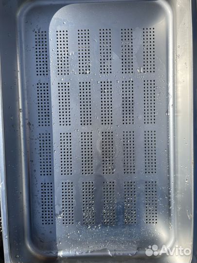 Поддон из нержавейки с дырочками