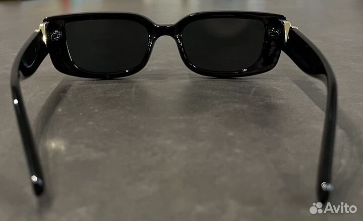 Солнцезащитные очки