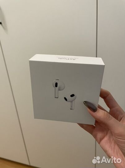 Apple AirPods 3 беспроводные наушники новые