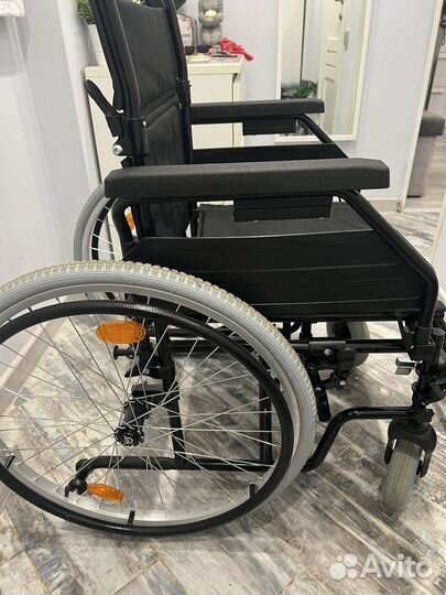 Инвалидная коляска новая