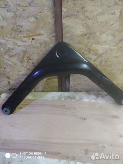 Задний верхний рычаг Jeep Grand Cherokee WJ