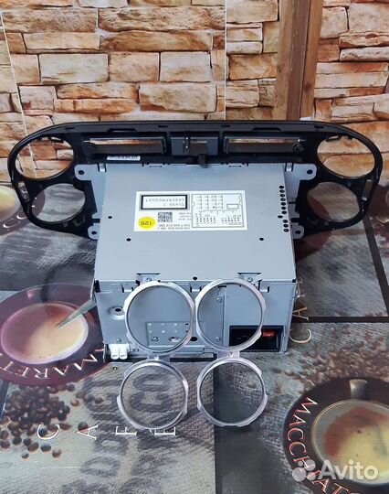 Штатная магнитола на volkswagen tiguan