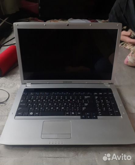 Samsung R730