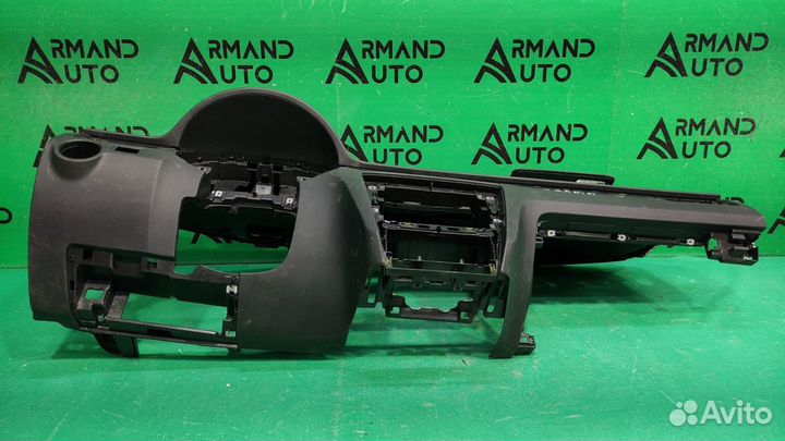 Торпедо Skoda Rapid 1 2012