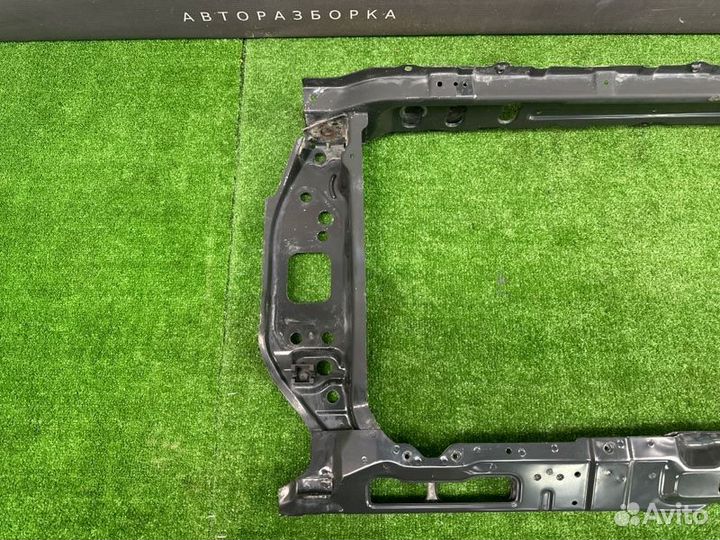 Панель передняя(телевизор) Hyundai Solaris Hb 1.6