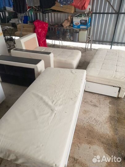 Диван угловой