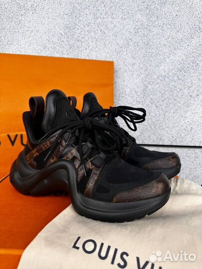 Louis Vuitton Archlight кроссовки 36,5 оригинал