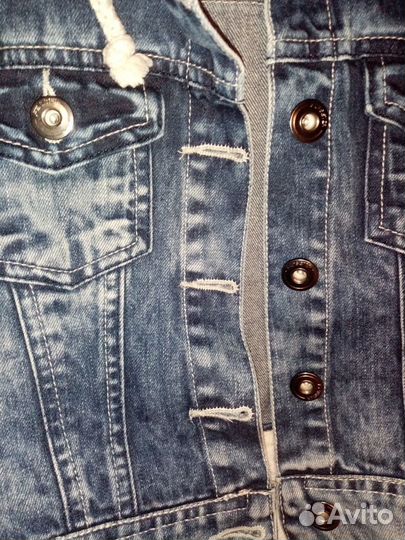 Безрукавка джинсовая