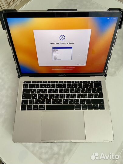 Macbook Pro 13 8/128 Gb
