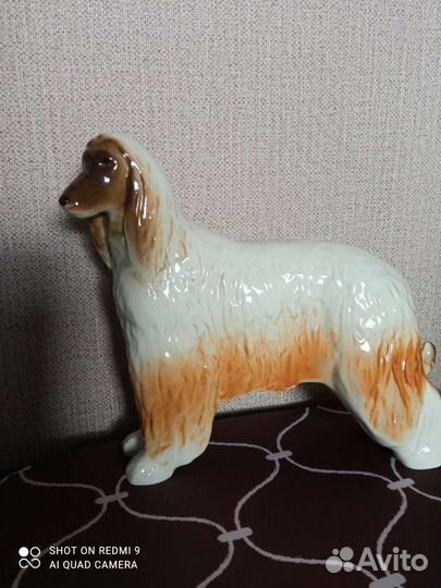 Фарфоровая статуэтка 