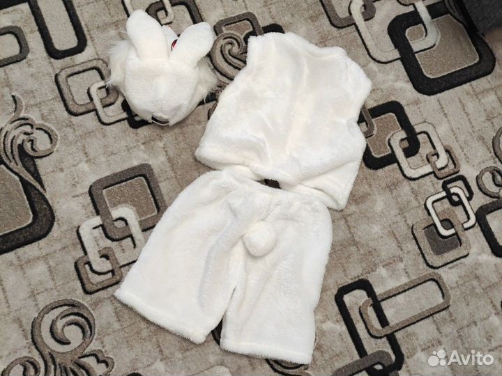 Новогодний костюм Зайчик