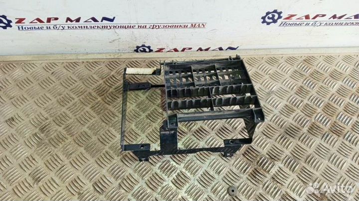 Кронштейн рамки блока предохранителей Man Tgl Tgm