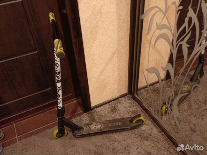 Трюковой самокат