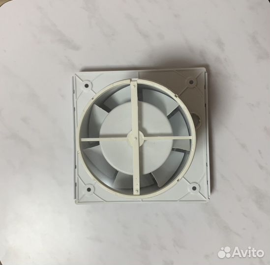 Вентилятор вытяжной осевой