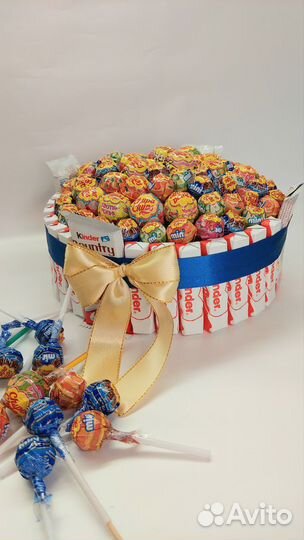 Букет из киндер шоколада, букет из чупа-чупсов