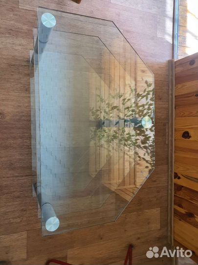 Стеклянная тумба