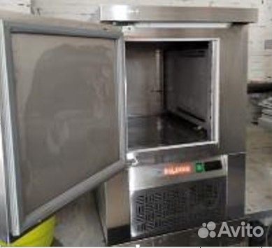 Холодильный стол Hicold