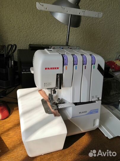Оверлок family ML 645D