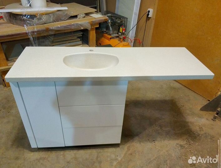 Столешница встроенная