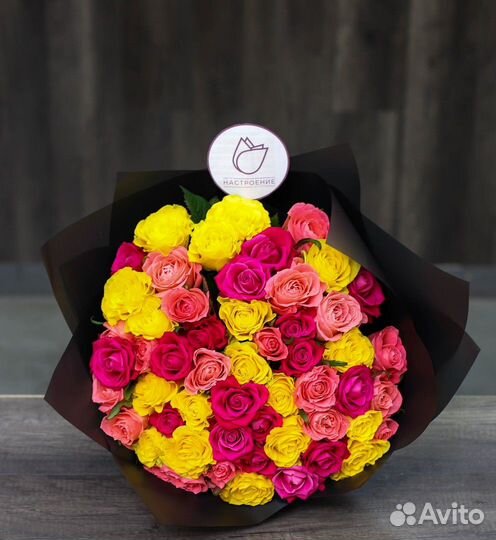 Букет из 25 красных роз