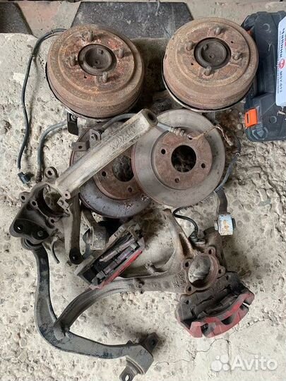 Тормозной суппорт Mitsubishi Galant 8/Legnum