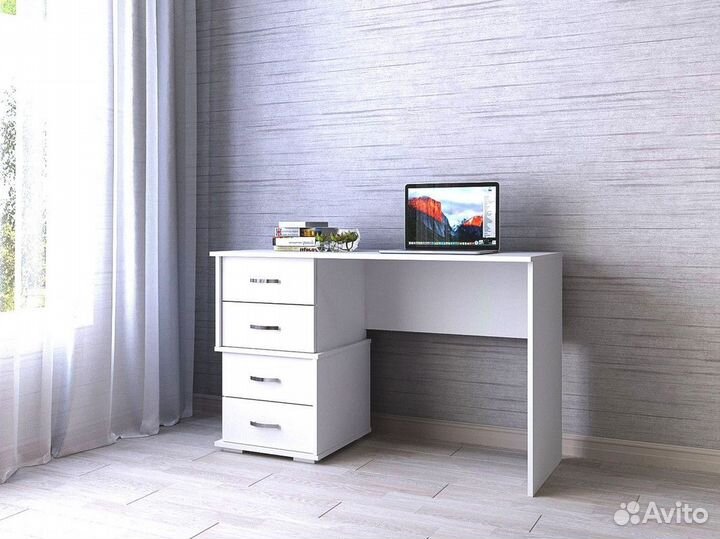 Стол письменный в наличии