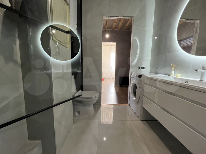 2-к. квартира, 52 м², 3/3 эт.