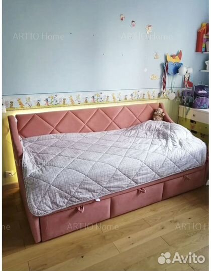 Детская кровать с мягкими бортиками