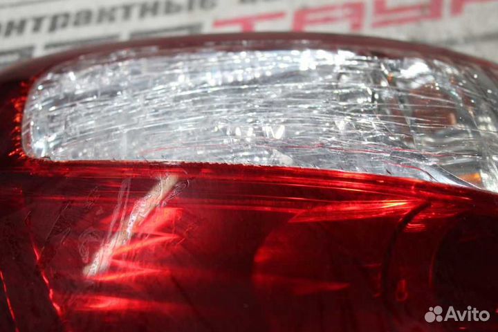 Фонарь toyota ipsum ACM21W ACM26W 4457 2 модель ле