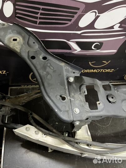 Панель передняя телевизор мерседес w218 cls500