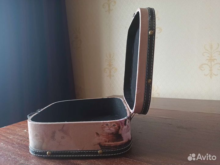 Шкатулка для украшений