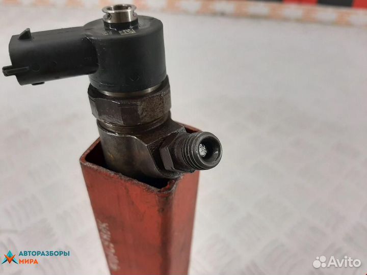 Форсунка Opel Combo 3 (C) рест. 2005 93183910