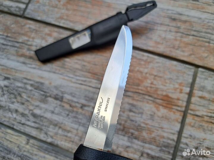 Нож Morakniv Marine Rescue 541