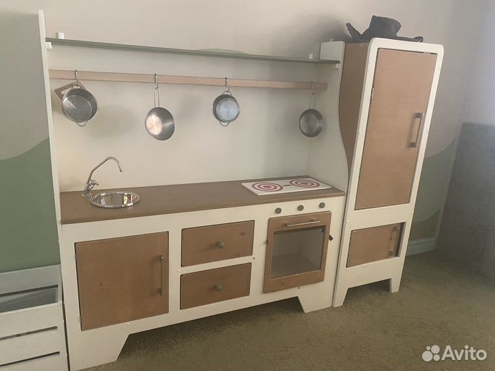 Детская кухня и магазин