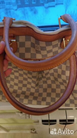 Сумка женская Louis Vuitton б/у