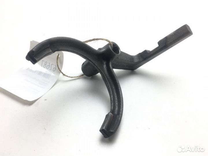 Вилка кпп Mitsubishi Delica PD8W 4M40 1996