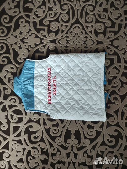 Жилетка женская