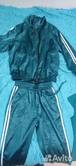 Спортивный костюм женский