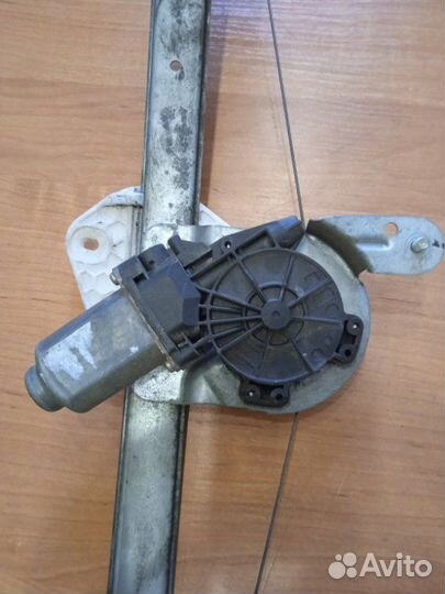 Стеклоподъемник электрический передний правый