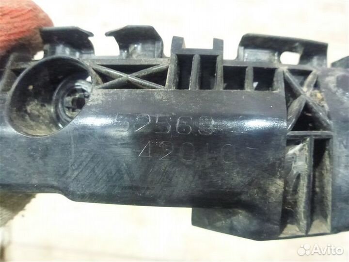 Кронштейн бампера задний левый Toyota Rav4 ACA30